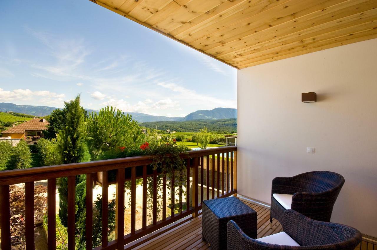 Hotel Weingut Klosterhof Caldaro Esterno foto